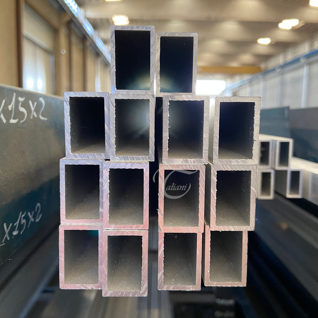 TUBO RETTANGOLARE FERRO 30x20x1,5 Mm 2 M - Foto 10